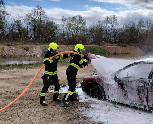 3208e317-40bb-4ff9-8fdc-fafb90253bac