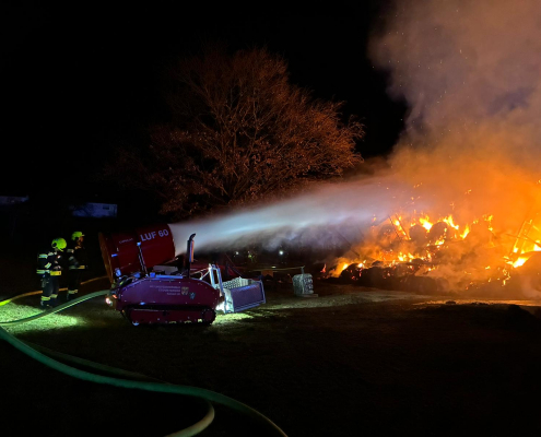 dc374ab1-0a8f-4975-a165-d031065178fb